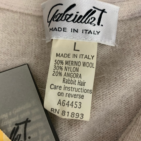 Gabriella T women’s shirt - Picture 2 of 7